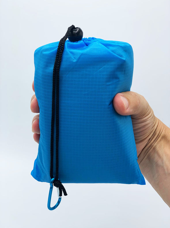 The Perfect Outdoor Blanket with Dry Bag